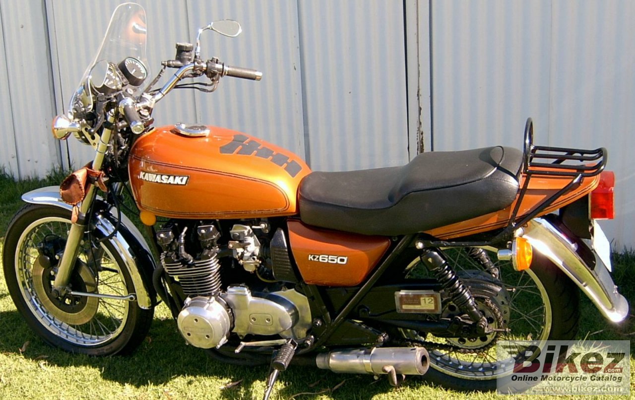 Big Corellas Z650 z 650 picture and wallpaper from Bikez.com